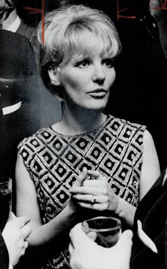 Petula Clark. Their duet of Paths of Glo [Incomplete]