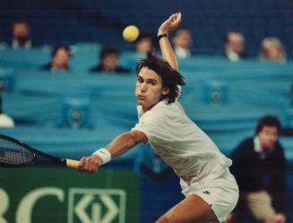 End of the string, vancouver's Grant Connell, a doubles specialist, was on the ball in singles at the SkyDome World Tennis tournament, but his string (...)
