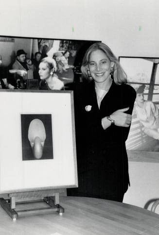 A picture may be worth a thousand words but for Jane Corkin, whose are gallery on John St