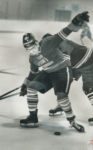 After officially opening $2.6 million Mid-Scarborough Community Centre Saturday, Mayor Paul Cosgrove played forward in hockey game there. The centre h(...)