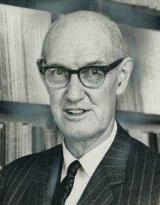 Professor Creighton. Sees U.S. takeover coming