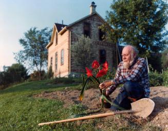 Fred Dale brings in a tender amaryllis bulb that flowered last winter indoors, and then built up enough strength by summer by summer to flower again outdoors