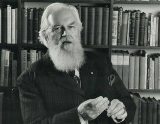 Robertson Davies: Told Science Centre audience he's a technomoron