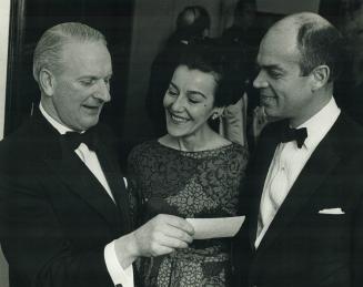 Murray Davis (r) with John C. and Mrs. Lockwood