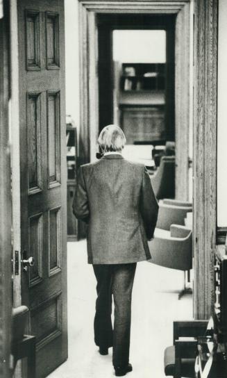 Not really gone: William Davis, shown in 1985 after leaving Legislature for last time, is one of the Group of 22