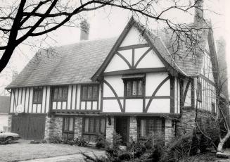 And during the last years of her life, Mazo de la Roche, author of the Jalna books, bought a large Elizabethan-style home at 3 Ava Cres., in Forest Hill, right