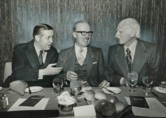 Dennison, William (mayor - groups 1970 - )