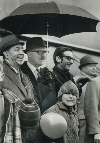 No day for The Easter Bunny. Those who love a parade-politicians and youngsters-turned out to watch the third annual Danforth Busineesmen's Associatio(...)