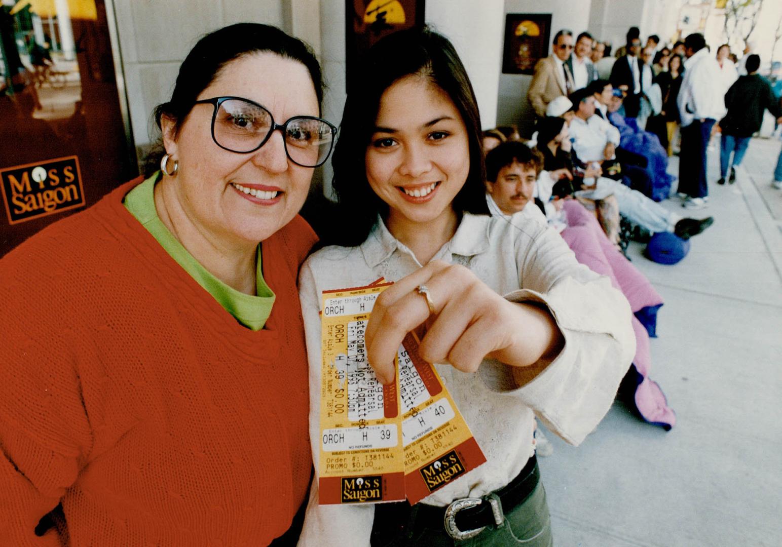 Diane Harris-Wakeling of Aurora gets a preview of her own yesterday when she meets Miss Saigon, Ma-Anne Dionisio of Winnipeg. Harris-Wakeling was the (...)