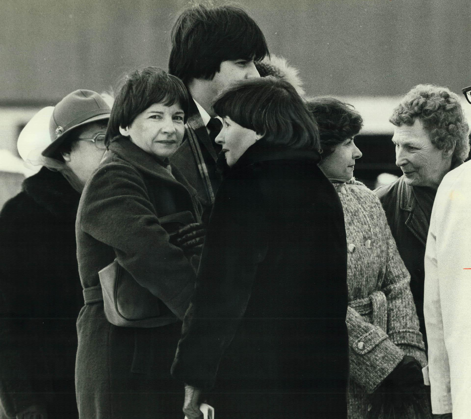 Final Farewell The Three Surviving Dionne Quintuplets Left To Right Yvonne Annette And Cecile Now 45 Stood Expressionless During The Funeral Of All Items Digital Archive Toronto Public Library