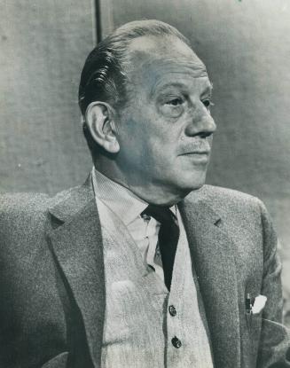 Best supporting awards in the 36th annual Oscar award ceremonies at Santa Monica last night went to Melvyn Douglas for his role of the patriarchal Tex(...)