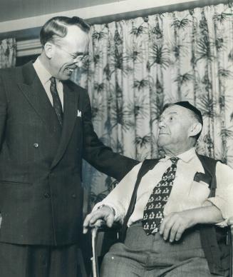 Premier T. C. Douglas chats with Nathan Rotfogel. Saskatchewan Premier Visited Jewish Home For Aged on Sunday