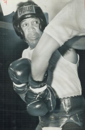 Jimmy Ellis needs a big win against George Chuvalo Monday night at Maple Leaf Gardens if he hopes to regain any of his boxing stature. He still hopes (...)