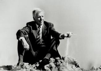 Arthur Erickson. Financial debacle in California