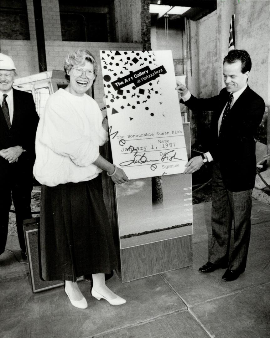 Fish, Susan - Group 1985