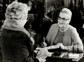 Joan Fontaine at book-signing