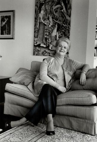 Maureen Forrester: Canadian contralto relaxes before her vacation