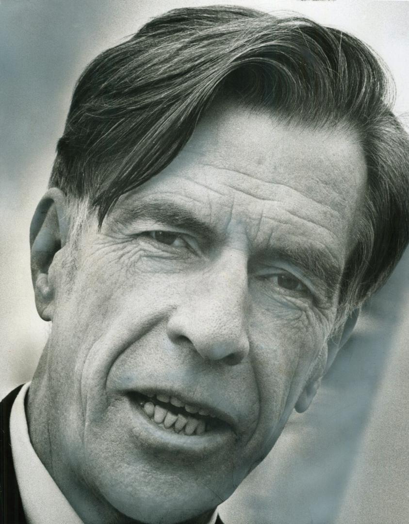John Kenneth Galbraith will preside over a meeting of 8,000 economists in Toronto next week