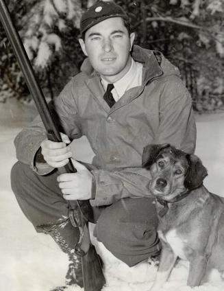 Moose Fumerton, night fighter ace, took to the woods with gun and dog on return to Fort Coulonge, Que