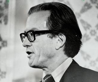 Thomas M. Galt, president of Sun Life of Canada, keeps low profile. But columnist McArthur says Sun's planned move from Quebec is everyone's business