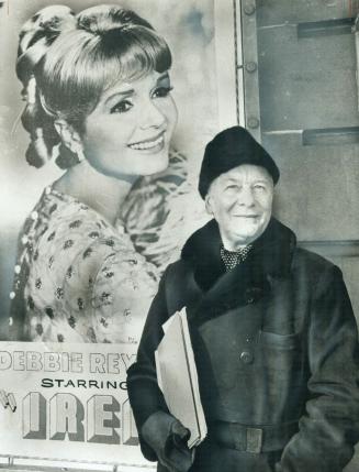The great actor (Sir John Gielgud) and the Girl Scout (Debbie Reynolds)