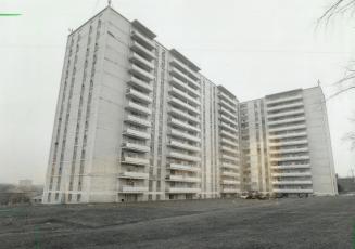 Where it was done, Here's what two Star reporters found late Wednesday afternoon when they responded to the call of a concerned cleaner at this highri(...)