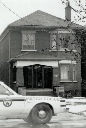Homicide probe: Police cordon off the High Park-area home where Bjorn Edmark fought an intruder