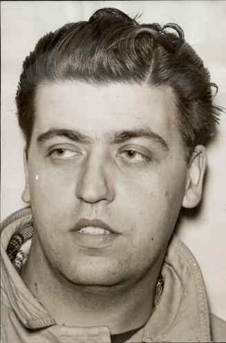 Ronald Barrie, Mimico, who went on the honeymoon with his chum and the bride, said he found Kettlewell dazed in cottage before fire