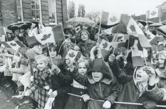 Royal Tours - Queen Elizabeth and Prince Philip (Canada 1977) Ottawa (Used Photos)