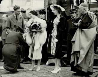 Royal Tours - King George VI and Queen Elizabeth (Canada May 1939) Nova Scotia