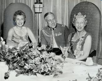 The Princess Royal watched twisters with amusement last night at the Royal Regimental ball, held on the eve of ceremonies marking the regiment's 100th(...)