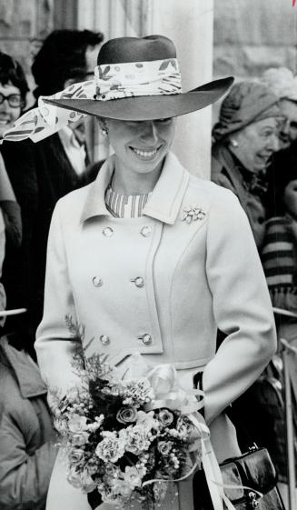 Princess Annie likes Broad Brims, This dashing, scarf-tied straw hat matched ensemble