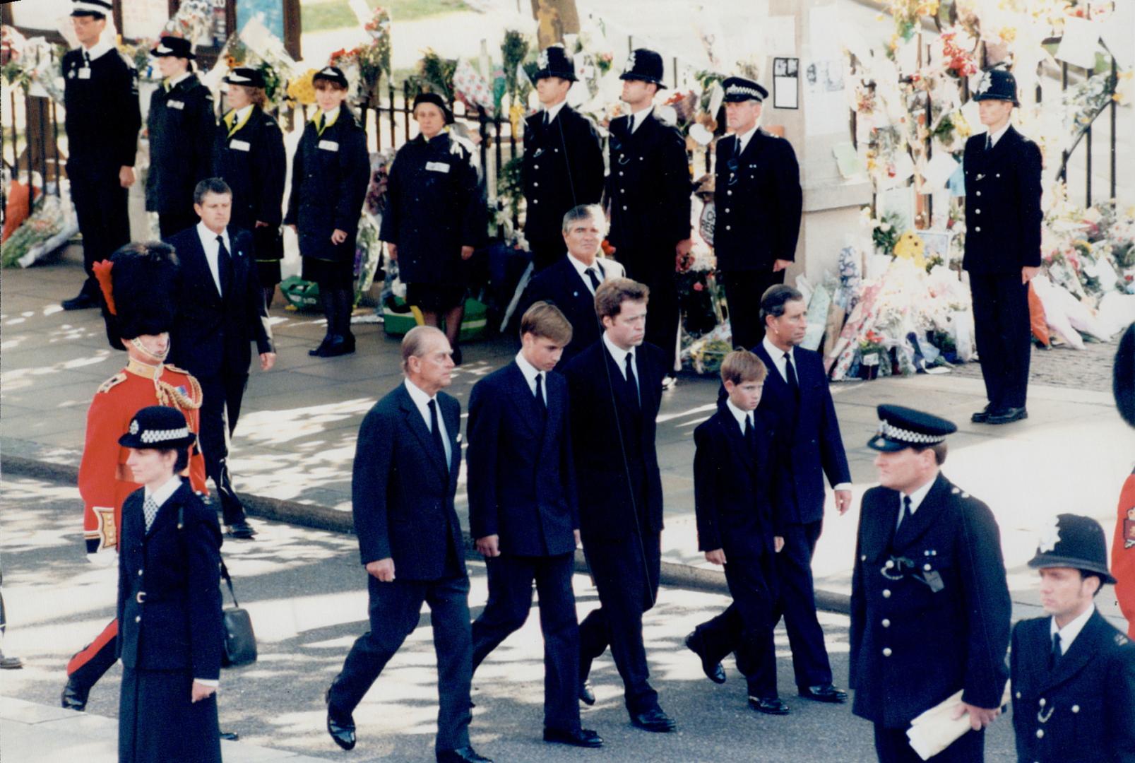 Royal Family - Diana, Princess of Wales (Death and Funeral)