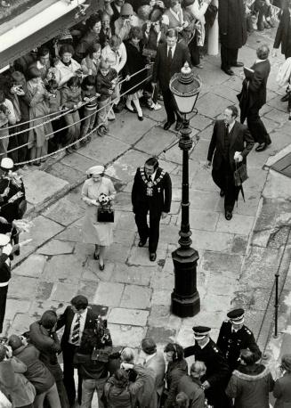 Queen Visiting on of Yacht Clubs in London during jubilee celebration