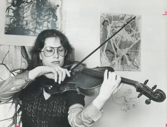 Viola made by husband is treasured by professional musician Rivka Erdesz who was a member of the Israeli Philharmonic when she met Otto. The couple ma(...)