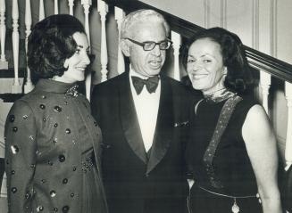 Left to right: Mrs. Donald Lipman, whose husband is Chairman of State of Israel bonds campaign, Arthur J. Goldberg, and Mrs. Stuart Rosenberg