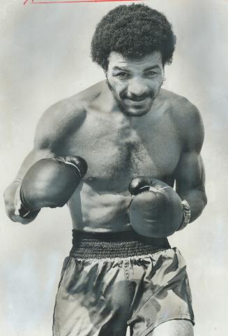 Clyde Gray is in superb condition for the biggest fight of his life tomorrow when the challenges world welterweight titleholder Jose Napoles at Maple (...)