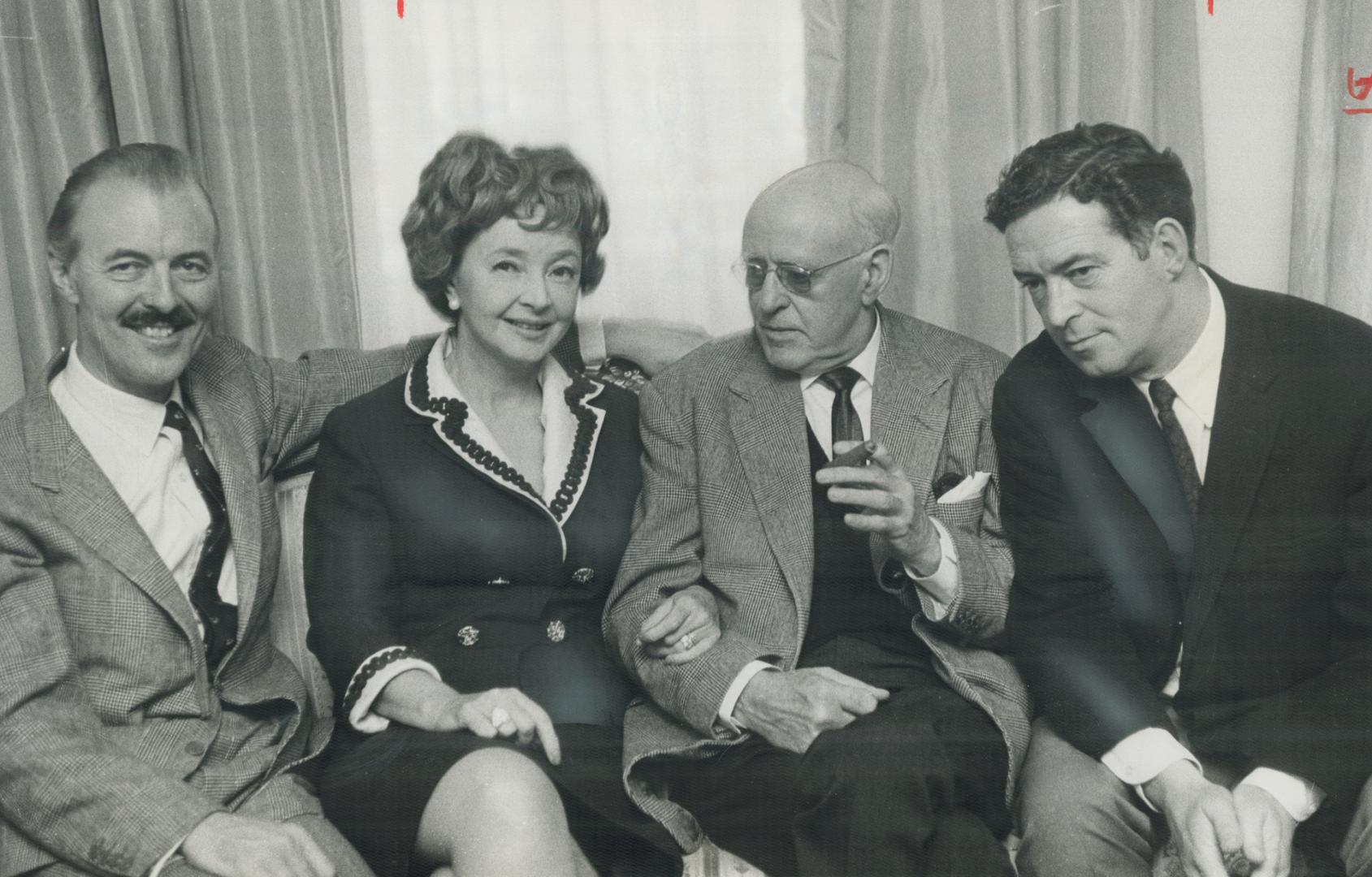 Three for number ten. In town for British Week with a play that is still to make its debut in London's West End, Dulcie Gray, Scottish actor Alastair (...)