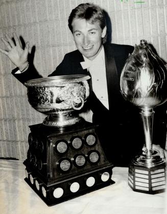 Wayne Gretzky: Could fear of flying keep Oilers star out of circulation in 1985?