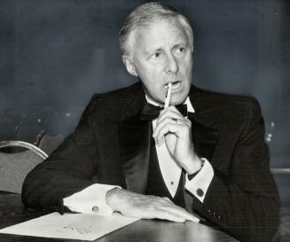 Versatile comic Don Harron, who is appearing in 20 Years Of Spring Thaw, the benefit performance being held for the Jane Mallet Theatre Sunday, April (...)