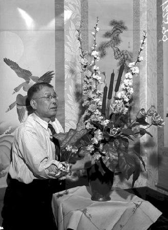 Japanese flower arranging