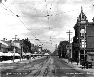 Looking east on Queen Street from Spadina Avenue