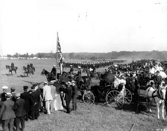 ''March past'' Niagara-on-the-Lake