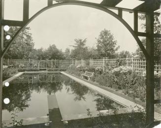 Sutton, Mabel R., house, Scarlett Road., east side, south of Foxwell St. , swimming pool