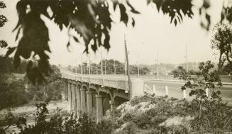 Dundas Street West, bridge over Humber River, looking east