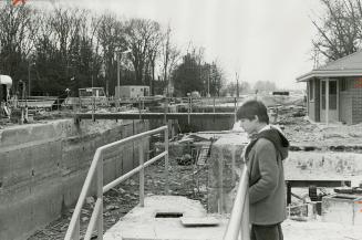 Bobcaygeonés once picturesque lock à which is one of the busiest on the Trent Waterway à is getting a major overhaul and wonét be open until June 1