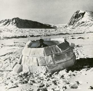 For Arctic explorers: New children's book tells how the Inuit build their fascinating snow houses
