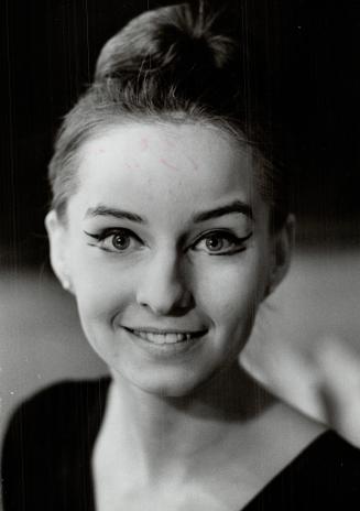 Anna Maria Holmes