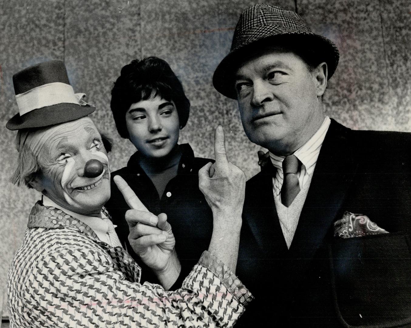 Two Funnymen make their point backstage at the Ex: Blinko the Clown and Bob  Hope impress each other and Soo recording star Debbie Lori Kave – All Items  – Digital Archive :