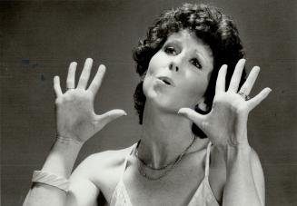 Comedienne Janelle Hutchinson: ugly ducklinggrown up